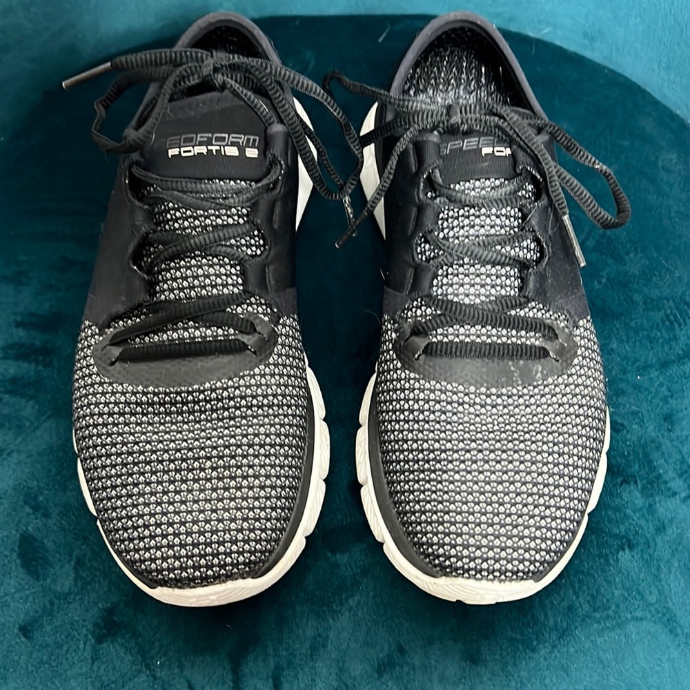 Under Armour Ladies Sneakers